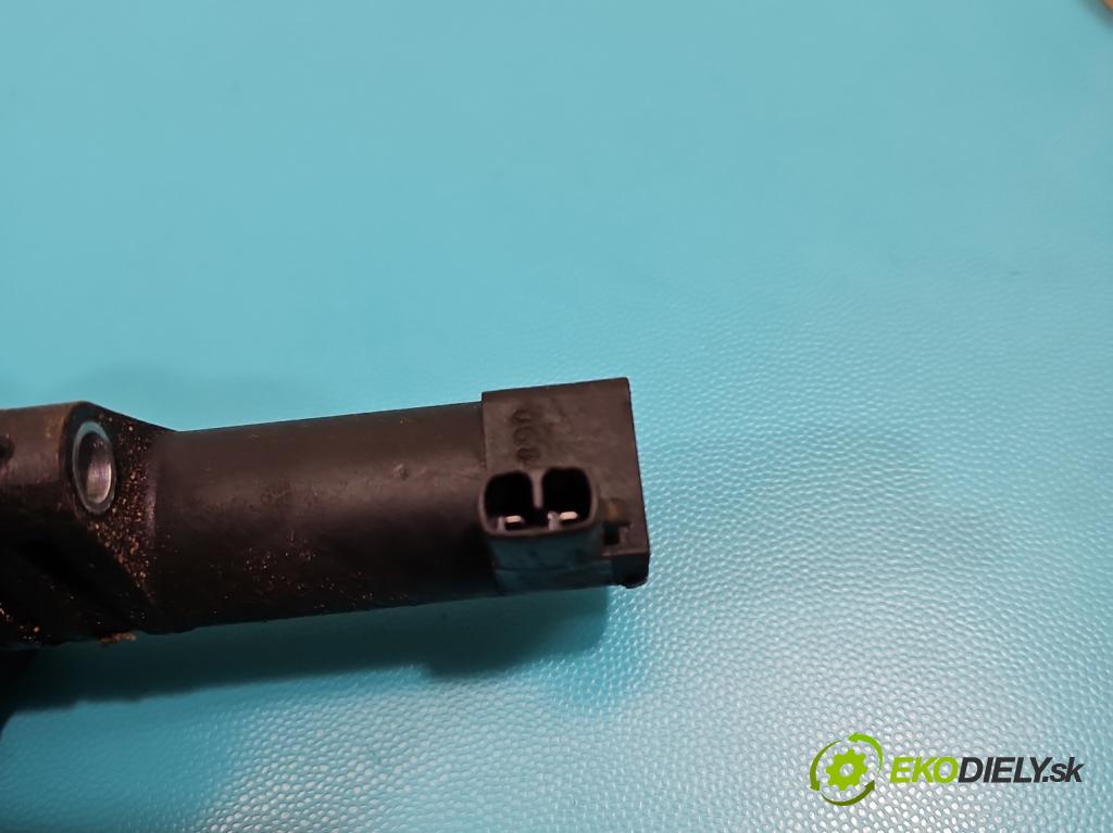 Renault Scenic II 2003-2009 1.6 16V 111KM manual 82 kW 1598 cm3 5- cievka zapaľovacia 8200765882 (Zapaľovacia cievka)