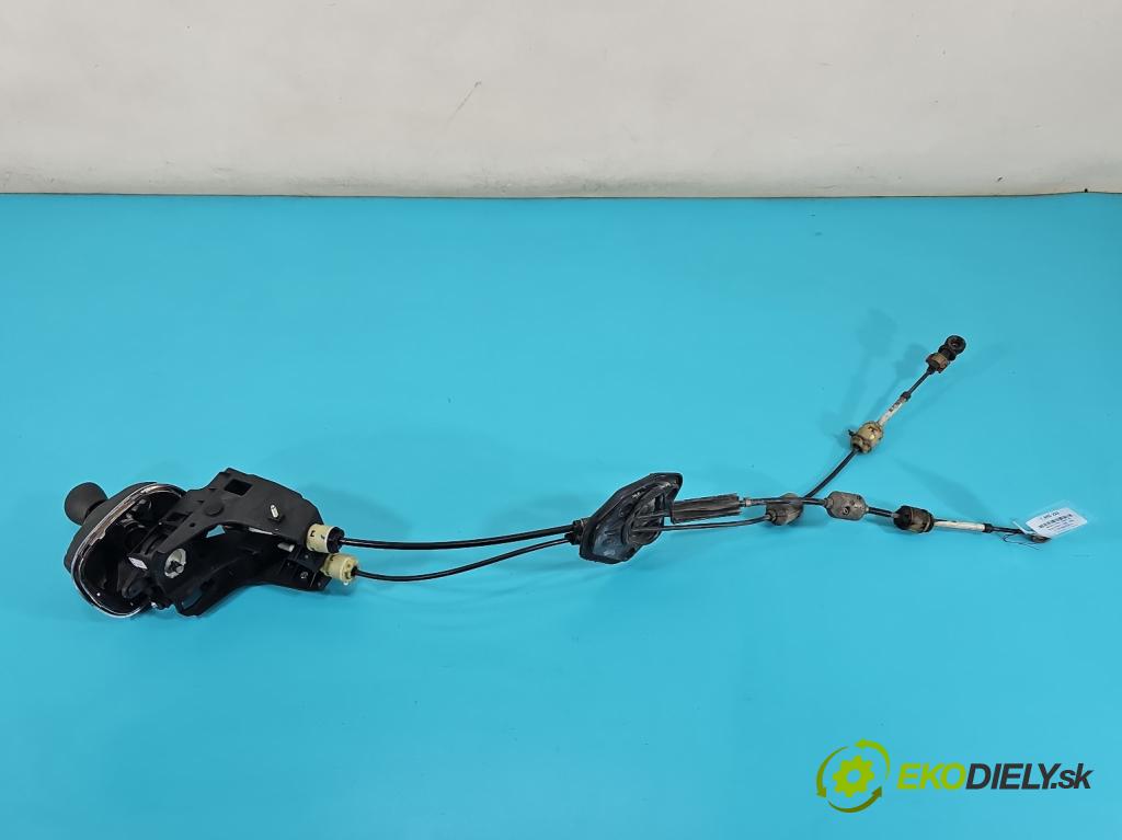 Renault Scenic II 2003-2009 1.6 16V 111KM manual 82 kW 1598 cm3 5- Páka: Změny: stupeň,rýchlosť 8200749722 (Rýchlostná páka (kulisa))