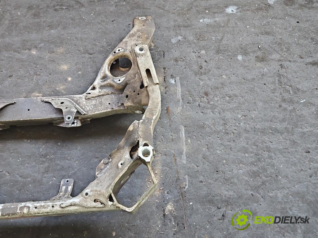 Bmw X1 E84 2009-2015 2.0d 143 HP manual 105 kW 1995 cm3 5- výstuha motora 465414374