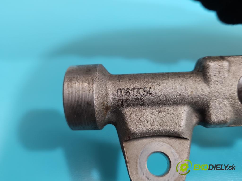 Fiat Doblo II 2010- 2.0 jtd 135 HP manual 99 kW 1956 cm3 5- lišta vstrekovacia 0445214192 (Vstrekovacia lišta)