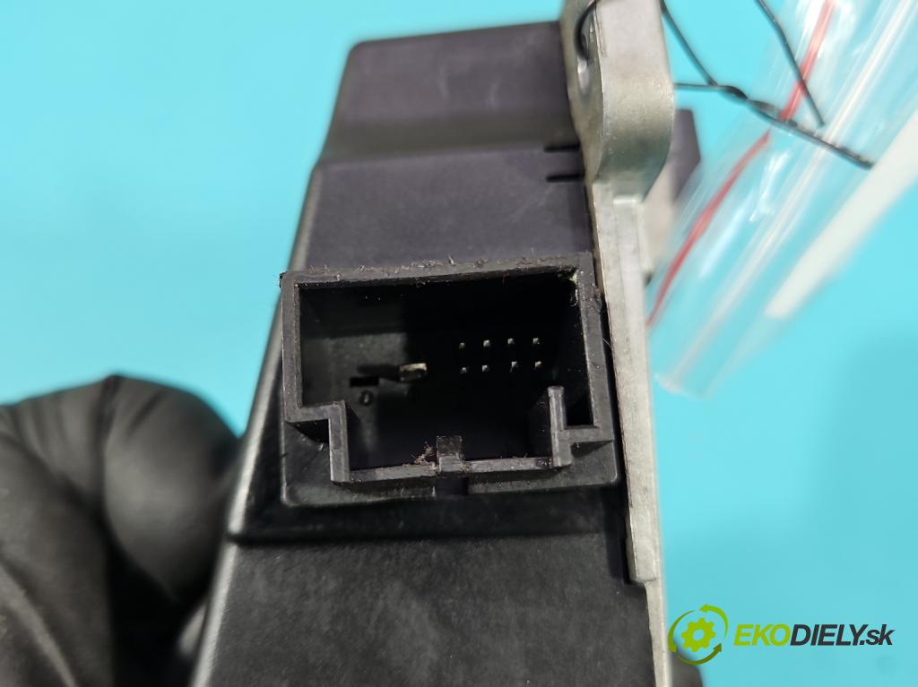 Vw Passat B6 2005-2010 1.9 tdi 105 HP manual 77 kW 1896 cm3 4- Blokáda: řízení: 3C0905861A (Ostatné)