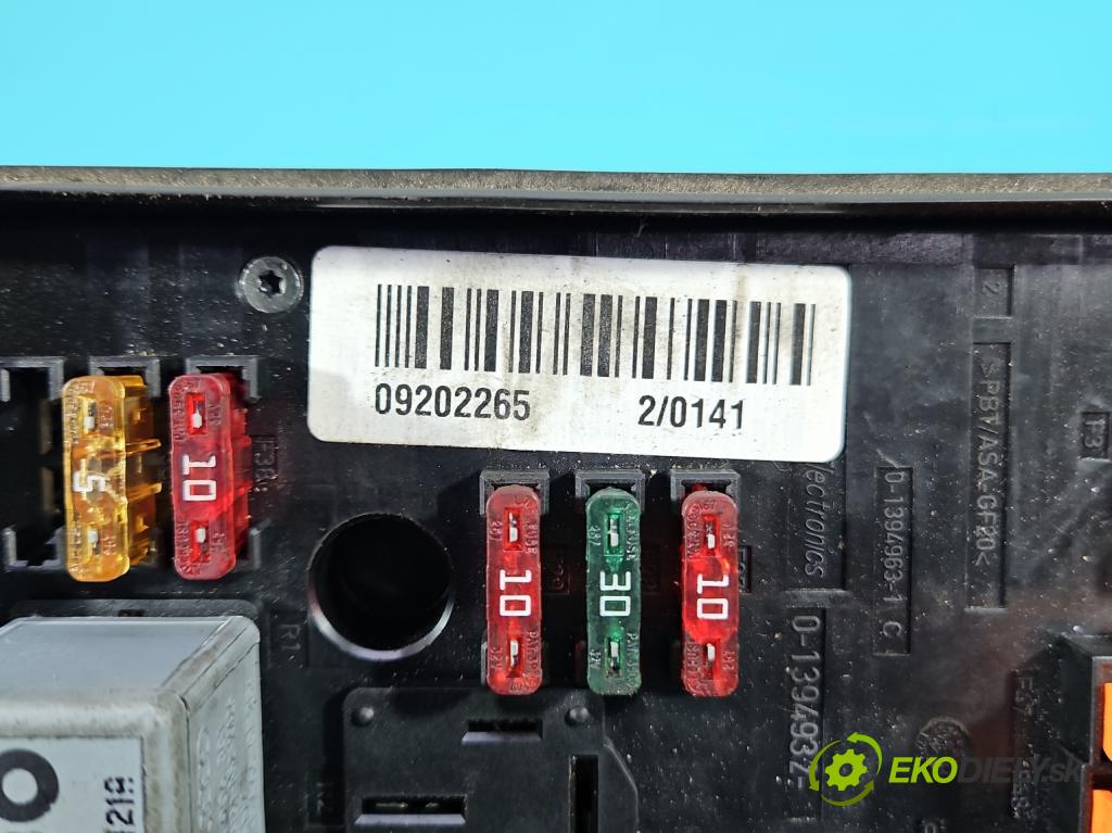 Vw Passat B6 2005-2010 1.9 tdi 105 hp manual 77 kW 1896 cm3 4- skříňka pojistková 1K0937124K (Pojistkové skříňky)