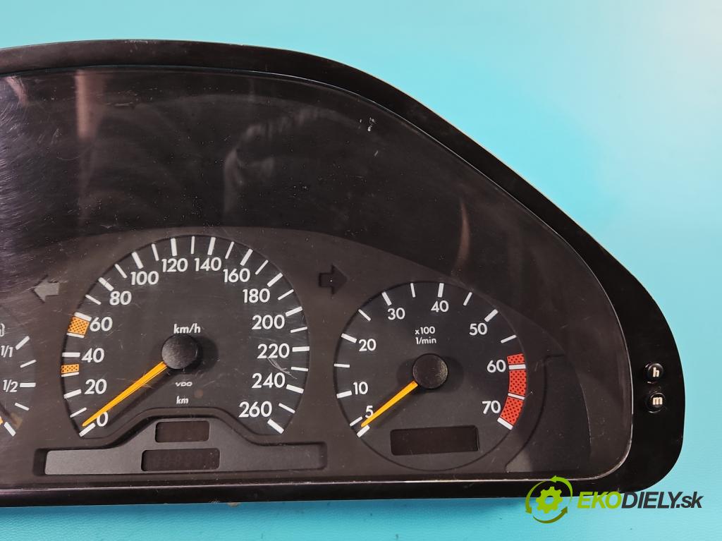 Mercedes C W202 1993-2001 2.0 kompressor 192 HP manual 141 kW 1998 cm3 5- prístrojovka/ budíky 2025409847 (Prístrojová doska, displej)