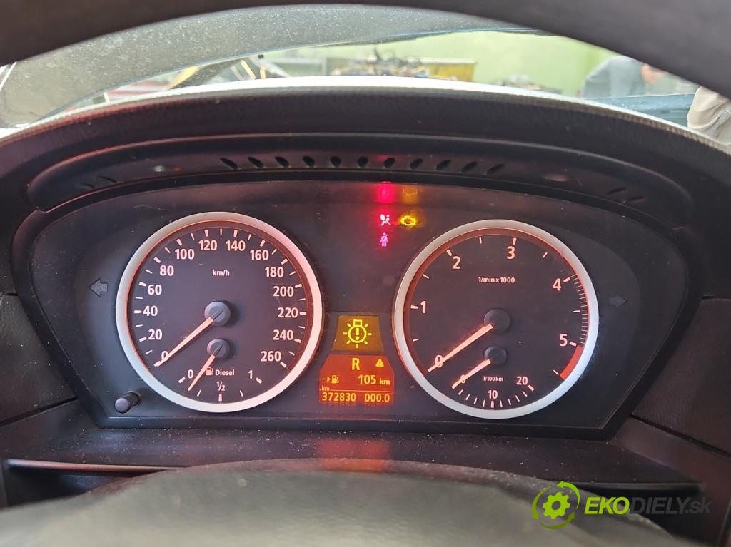 Bmw 5 E60 2003-2010 2.5d 177 HP automatic 130 kW 2497 cm3 4- prístrojovka/ budíky 6958600 (Prístrojová doska, displej)