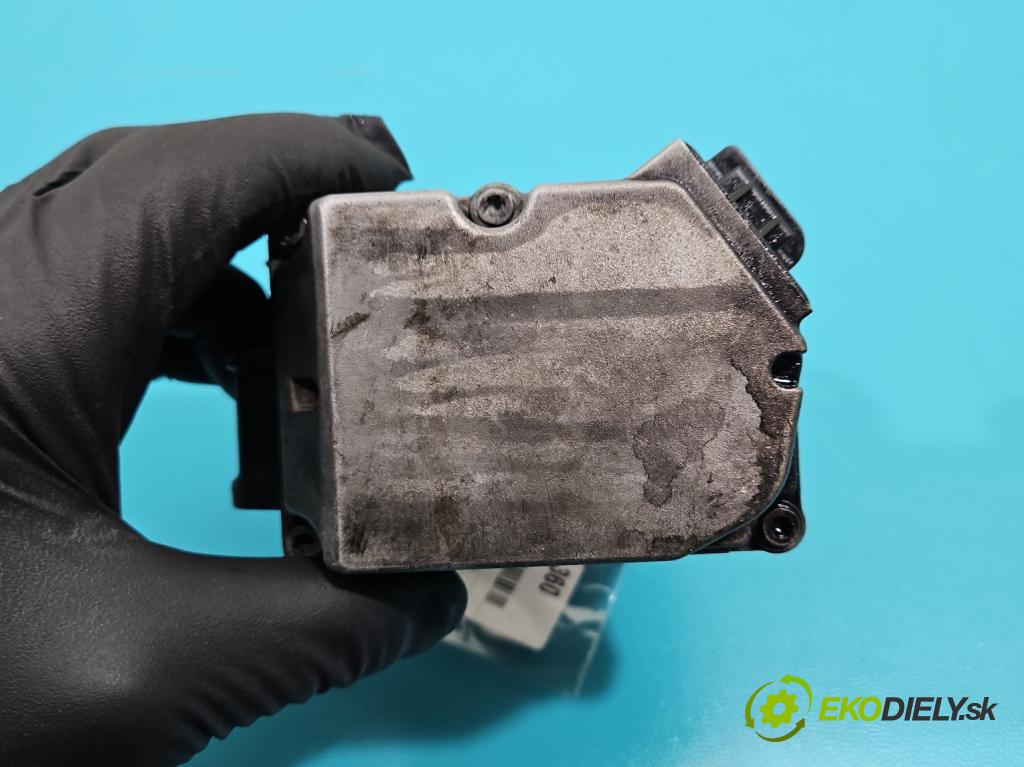 Vw Passat B6 2005-2010 1.9 tdi 105 HP manual 77 kW 1896 cm3 4- klapka 03G128063 (Škrtiaca klapka)