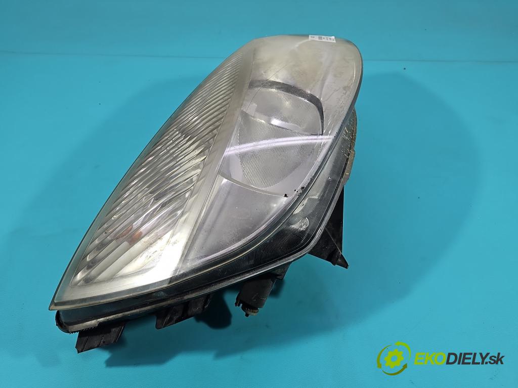 Renault Scenic II 2003-2009 1.5 dci 106 HP manual 78 kW 1461 cm3 5- Reflektor: pravý  (Svetlo predné pravé)