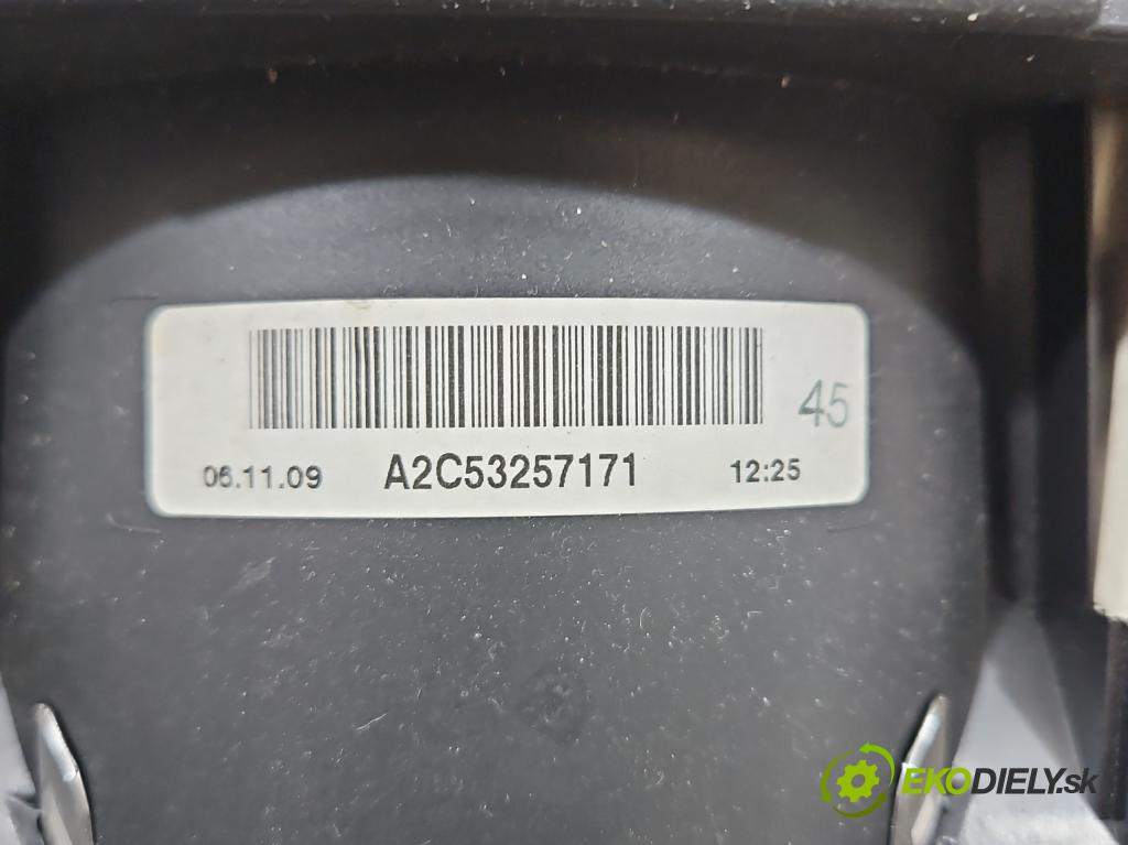 Mercedes E W212 2009-2016 3.0 CDI V6 231 HP automatic 170 kW 3000 cm3 5- prístrojovka/ budíky A2129004904 (Prístrojová doska, displej)