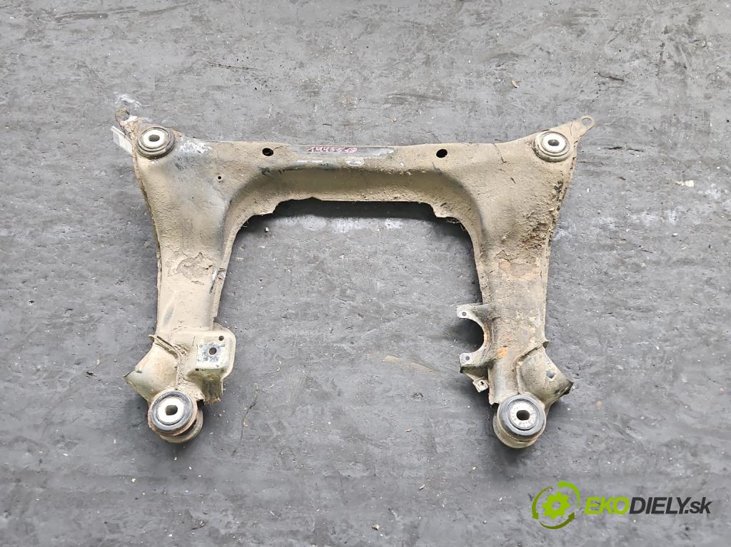 Audi A4 B5 1994-2001 1.9 tdi 116 HP manual 85 kW 1896 cm3 4- výstuha motora 