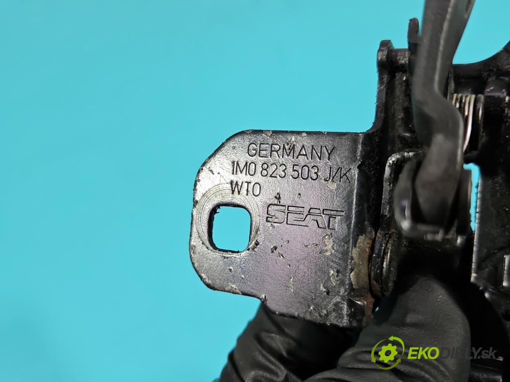 Seat Leon I 1999-2005 1.6 16V 105 hp manual 77 kW 1598 cm3 5- zámek kapoty 1M0823503J
