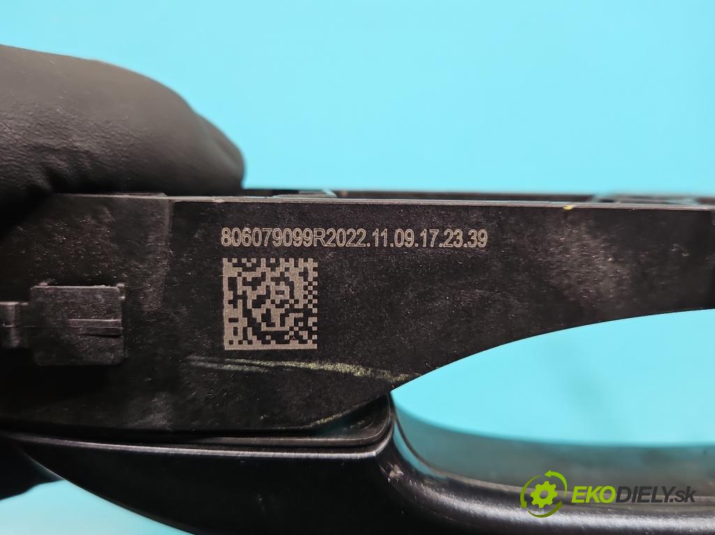 Dacia Sandero III 2020- 1.0 SCe: 91 KM manual 67 kW 999 cm3 5- rukoväť predné ľavé mimo: 806079099R (Kľučka dverí vonkajšia predná ľavá)