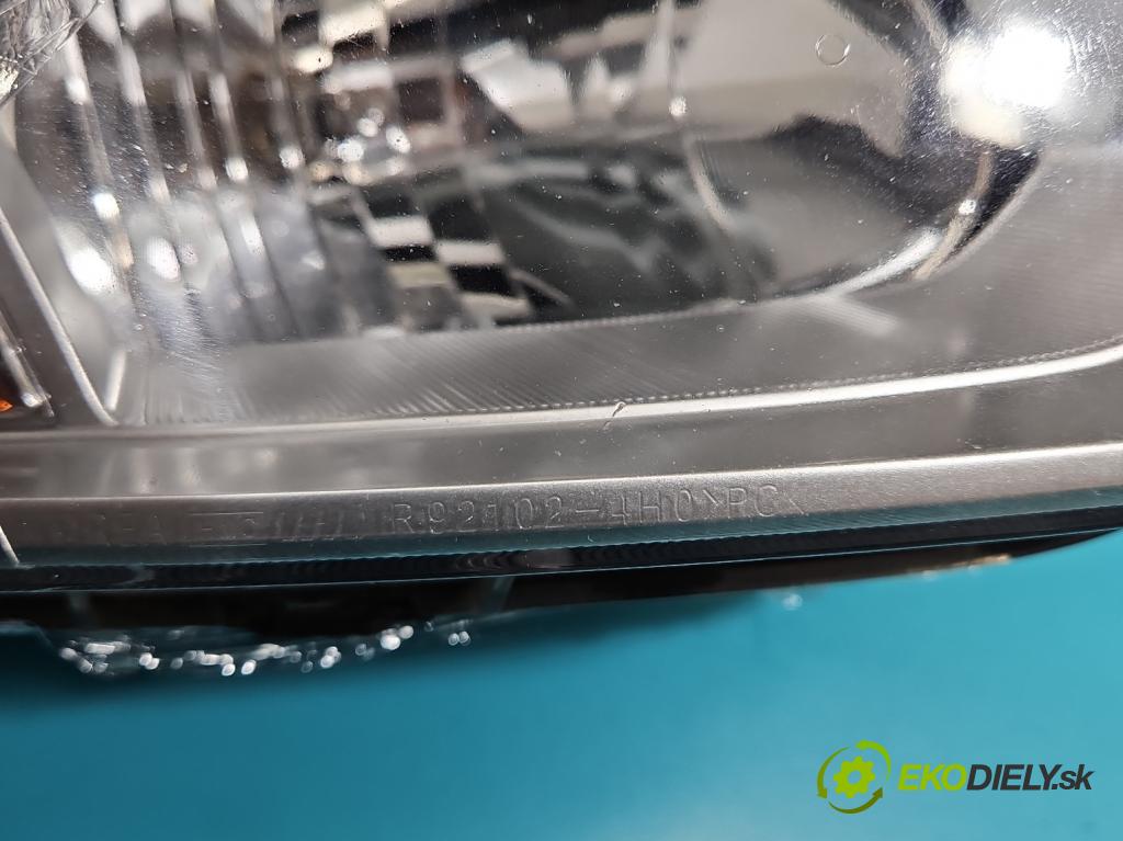 Hyundai H1 II 2007-2023 2.5 crdi (D4CB): 163 HP manual 120 kW 2497 cm3 5- Reflektor: pravý 92102-4H0XX (Svetlo predné pravé)