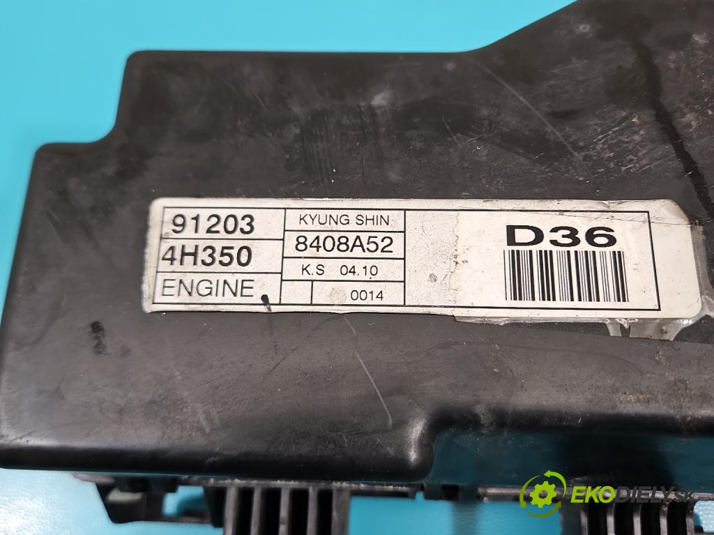 Hyundai H1 II 2007-2023 2.5 crdi (D4CB): 163 HP manual 120 kW 2497 cm3 3- skrinka poistka 91203-4H350 (Poistková skrinka)