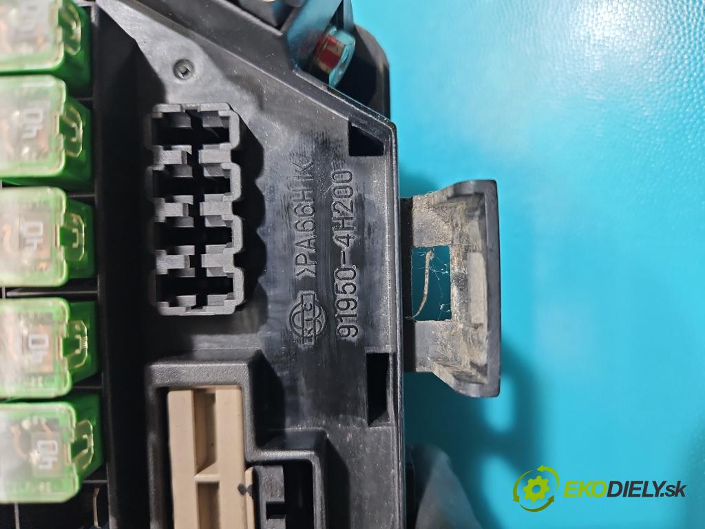 Hyundai H1 II 2007-2023 2.5 crdi (D4CB): 163 hp manual 120 kW 2497 cm3 3- skříňka pojistková 91400-4H100 (Pojistkové skříňky)