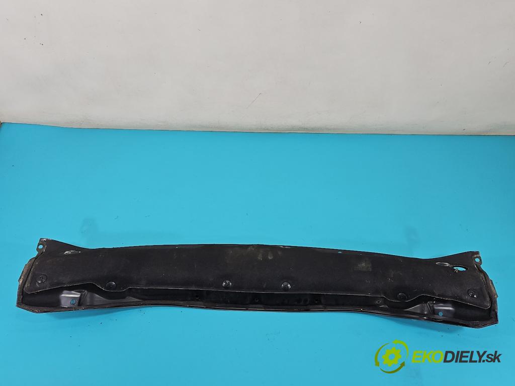 Hyundai H1 II 2007-2023 2.5 crdi (D4CB): 163 HP manual 120 kW 2497 cm3 3- torpédo  (Torpédo (plast pod čelným sklom))