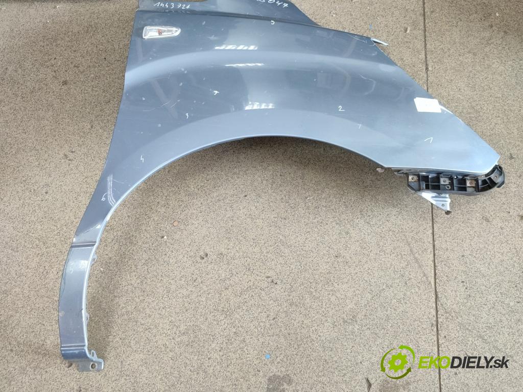 Hyundai H1 II 2007-2023 2.5 crdi D4CB 163 HP manual 120 kW 2497 cm3 5- blatník predné pravý  (Kľučka dverí ostatné)