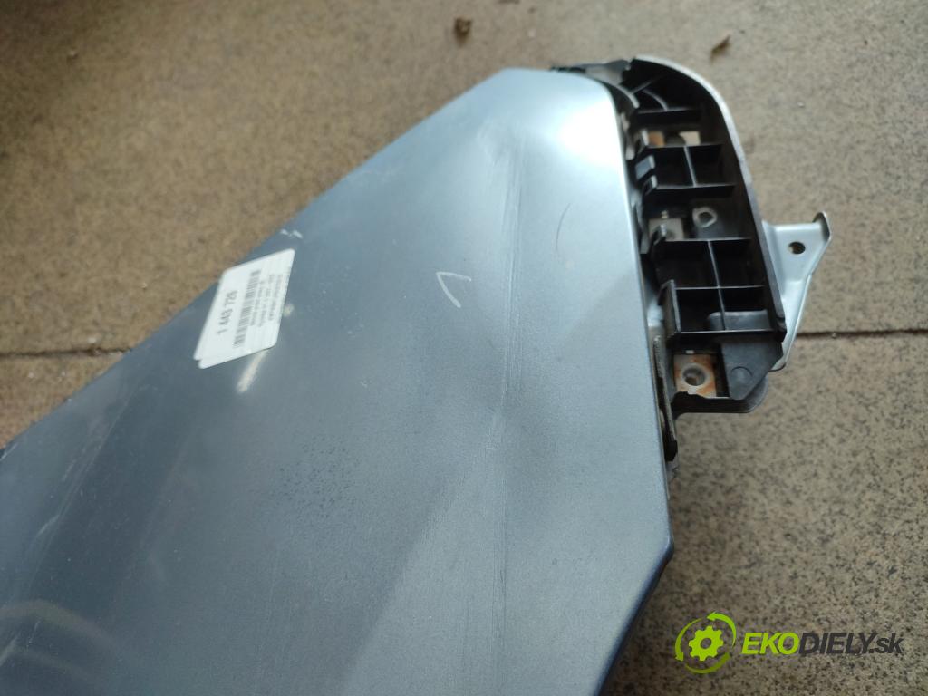 Hyundai H1 II 2007-2023 2.5 crdi D4CB 163 HP manual 120 kW 2497 cm3 5- blatník predné pravý  (Kľučka dverí ostatné)