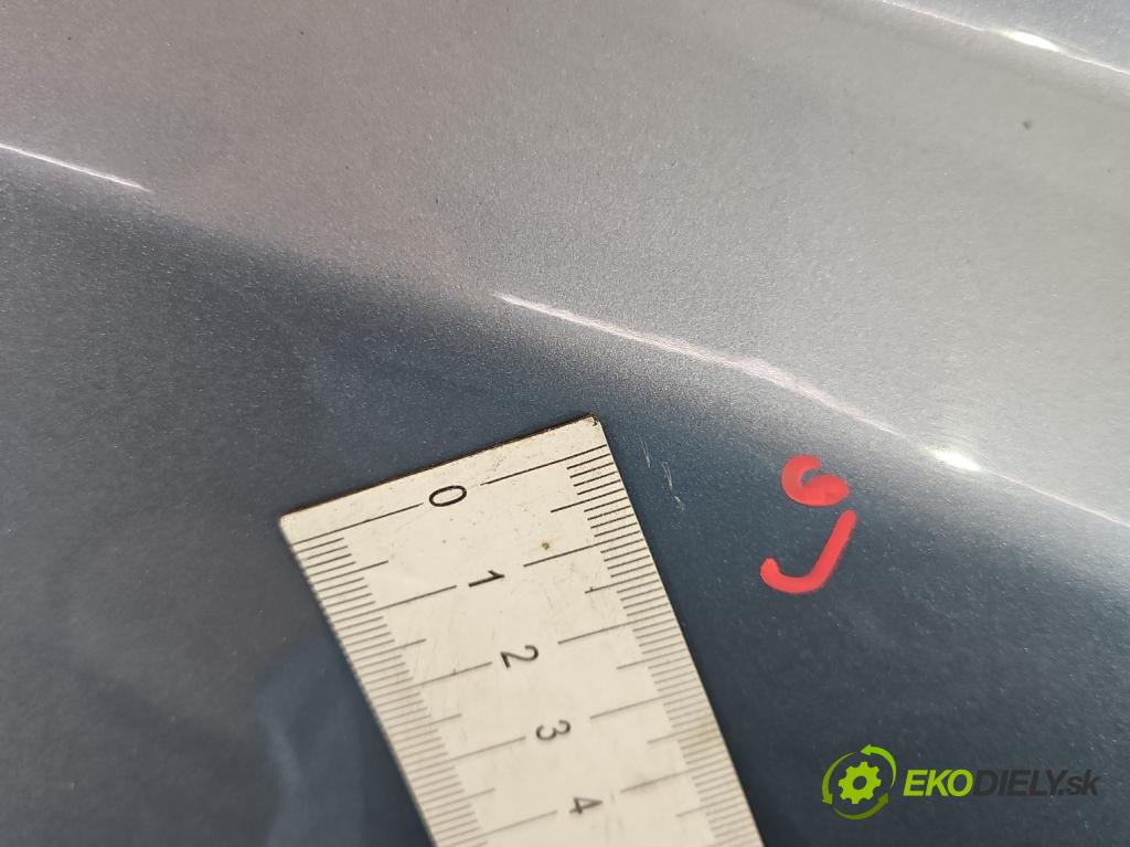 Hyundai H1 II 2007-2023 2.5 crdi D4CB 163 HP manual 120 kW 2497 cm3 5- blatník predné pravý  (Kľučka dverí ostatné)