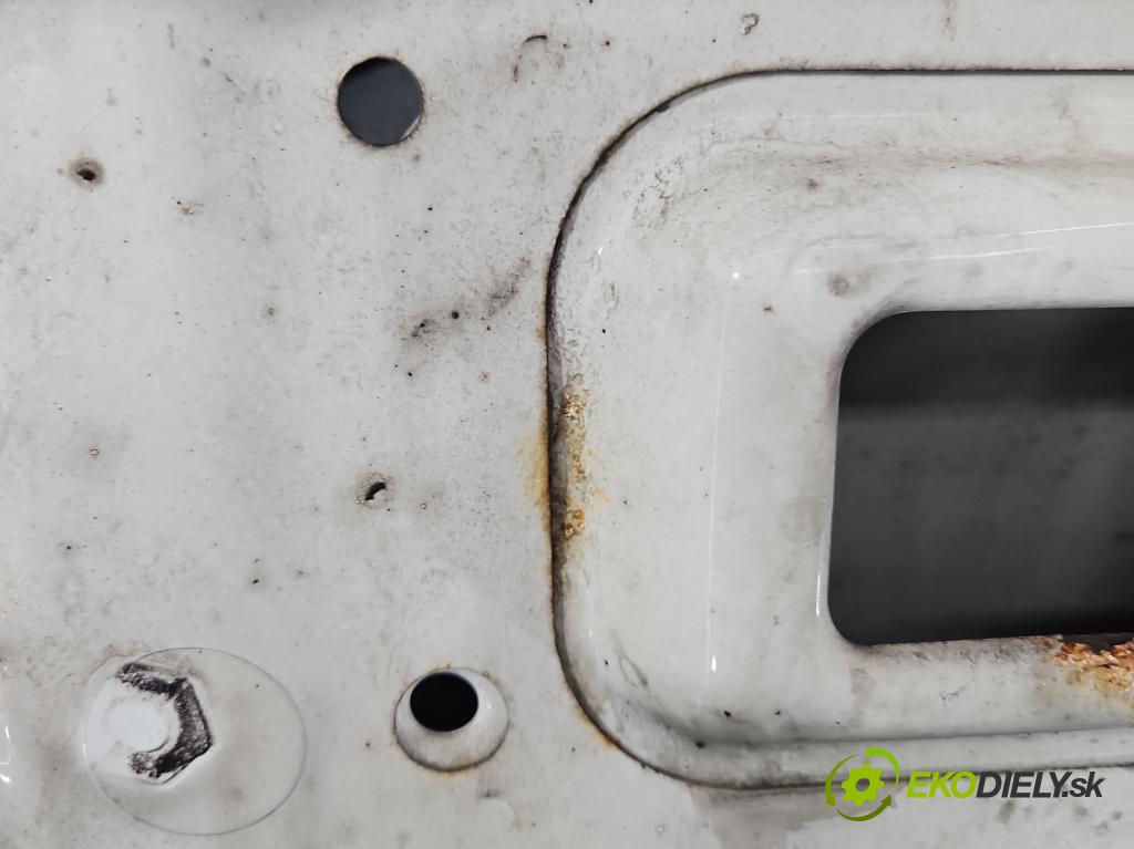 Opel Combo D 2011-2018 1.3 cdti 90 HP manual 66 kW 1251 cm3 5- kapota predná