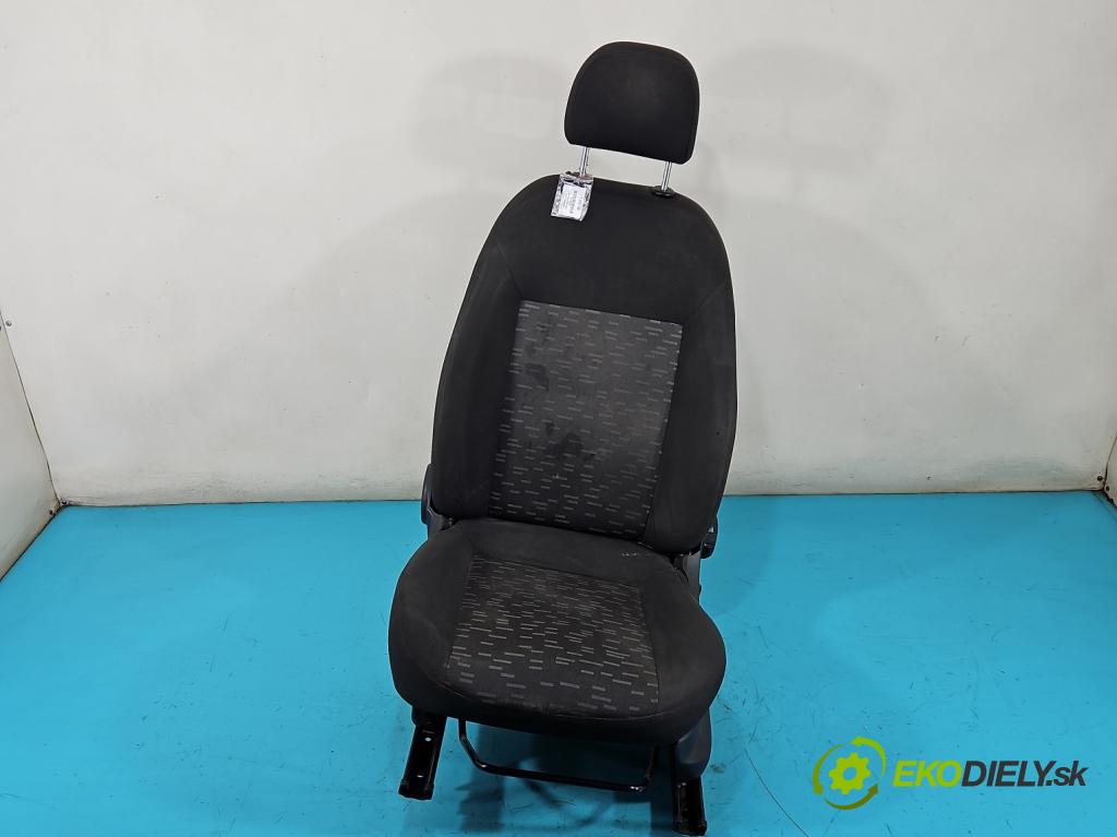Opel Combo D 2011-2018 1.3 cdti 90 HP manual 66 kW 1251 cm3 5- Sedačka ľavý  (Sedačka, sedadlo)