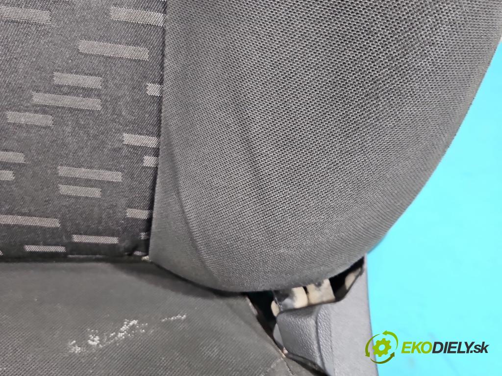 Opel Combo D 2011-2018 1.3 cdti 90 HP manual 66 kW 1251 cm3 5- Sedačka ľavý  (Sedačka, sedadlo)