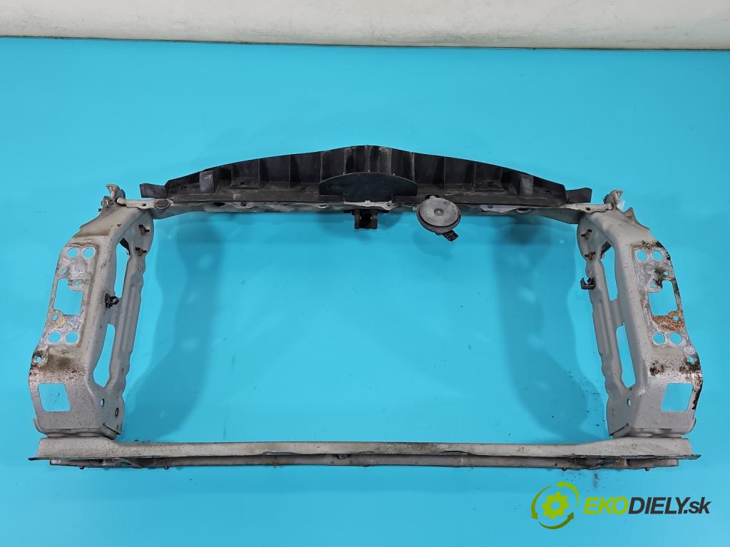 Toyota Yaris II 2005-2011 1.0 vvti 69KM manual 51 kW 998 cm3 5- stěna přední  (Výztuhy přední)