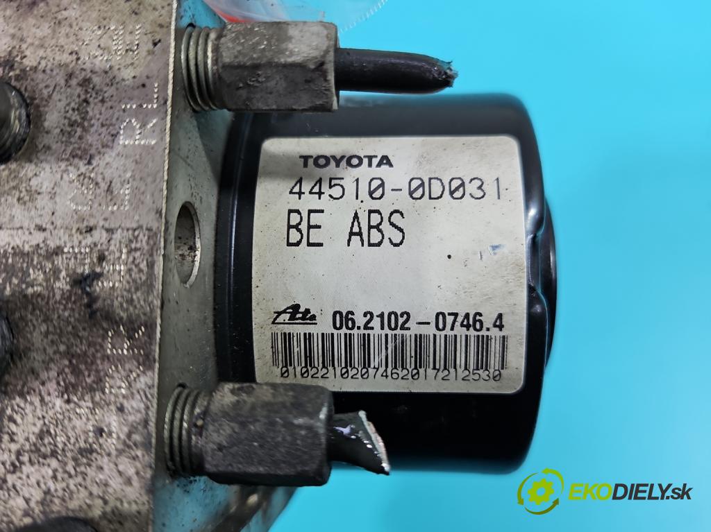 Toyota Yaris II 2005-2011 1.0 vvti 69KM manual 51 kW 998 cm3 5- čerpadlo abs 44510-0D031 (Pumpa ABS)