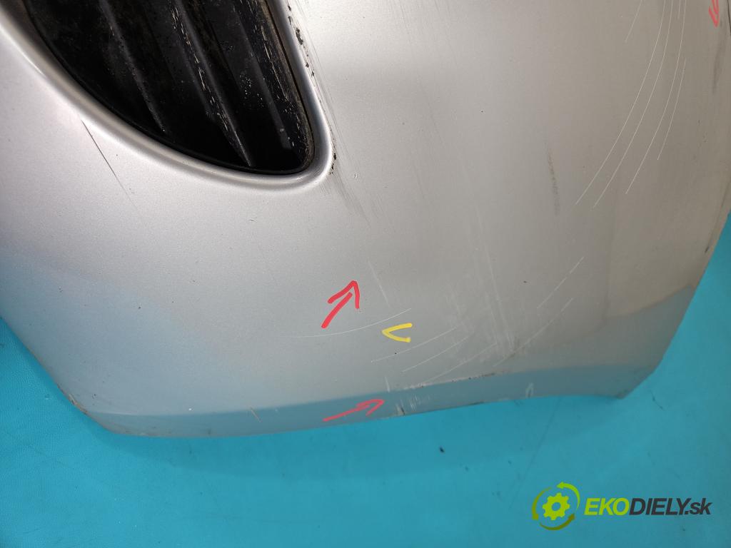 Toyota Yaris II 2005-2011 1.0 vvti 69KM manual 51 kW 998 cm3 5- nárazník přední  (Ostatné)