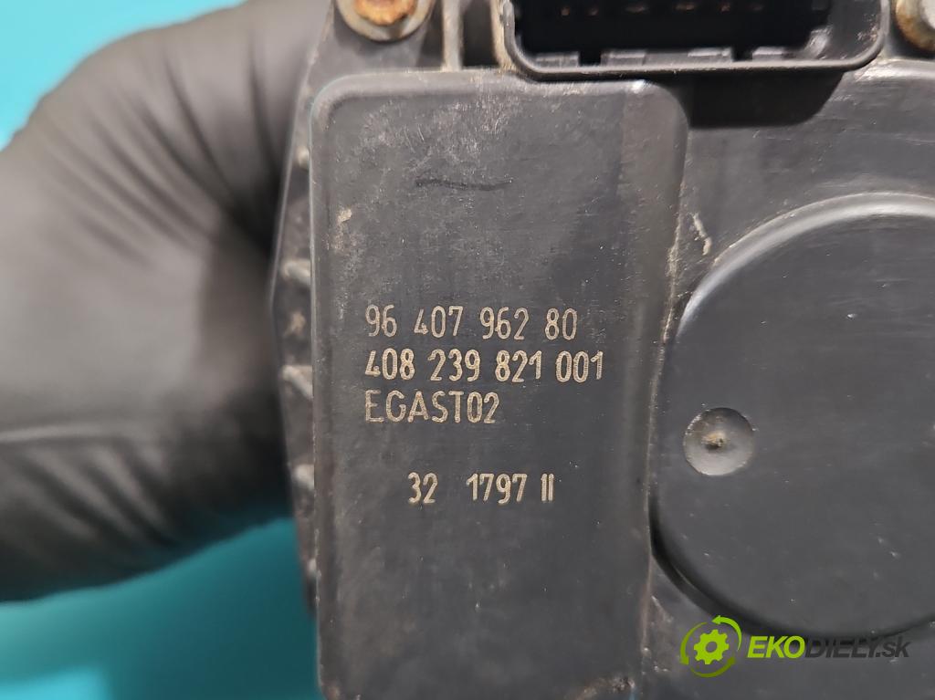 Peugeot 206 1.4 8V 75 HP manual 55 kW 1360 cm3 3- klapka 9640796280 (Škrtiaca klapka)