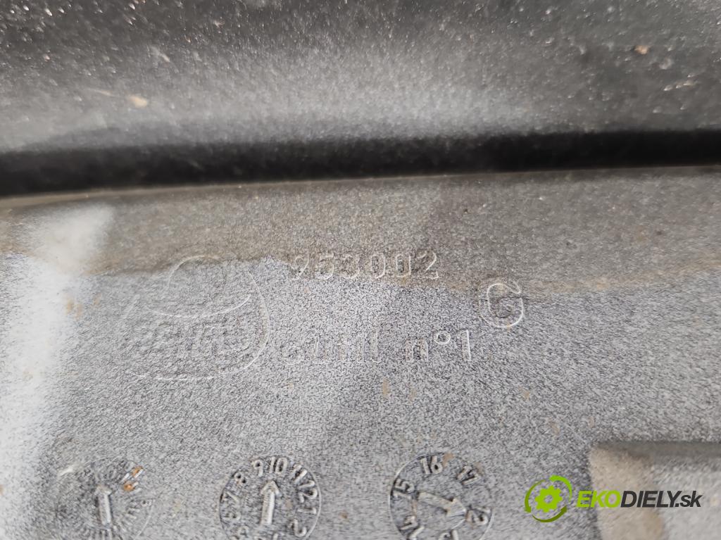 Citroen C4 Picasso I 2006-2013 1.6 hdi 109 HP automatic 80 kW 1560 cm3 5- blatník predné ľavý 9652990880 (Blatník predný ľavý)