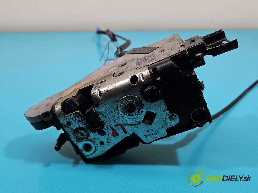 Citroen C4 Picasso I 2006-2013 1.6 hdi 109 hp automatic 80 kW 1560 cm3 5- zámek přední levý 24088158