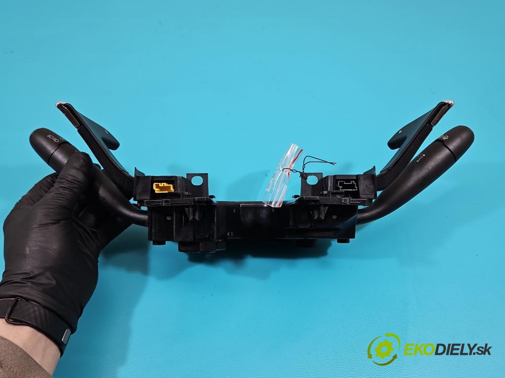 Citroen C4 Picasso I 2006-2013 1.6 hdi 109 HP automatic 80 kW 1560 cm3 5- prepínač komplex: 96591774XT (Prepínacie páčky pod volantom)