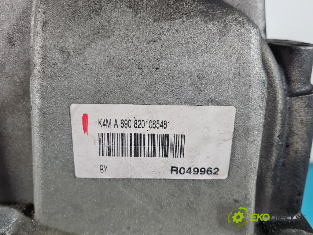 Dacia Duster I 2010-2018 1.6 16V 105 HP manual 77 kW 1598 cm3 5- motor benzín: K4MA690