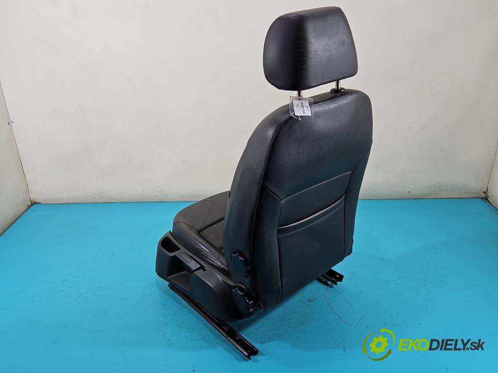 Skoda Octavia II 2004-2013 1.9 tdi (BKC) 105 HP manual 77 kW 1896 cm3 5- Sedačka ľavý  (Sedačka, sedadlo)