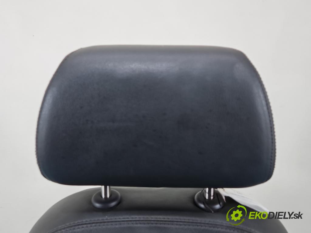 Skoda Octavia II 2004-2013 1.9 tdi (BKC) 105 HP manual 77 kW 1896 cm3 5- Sedačka ľavý  (Sedačka, sedadlo)