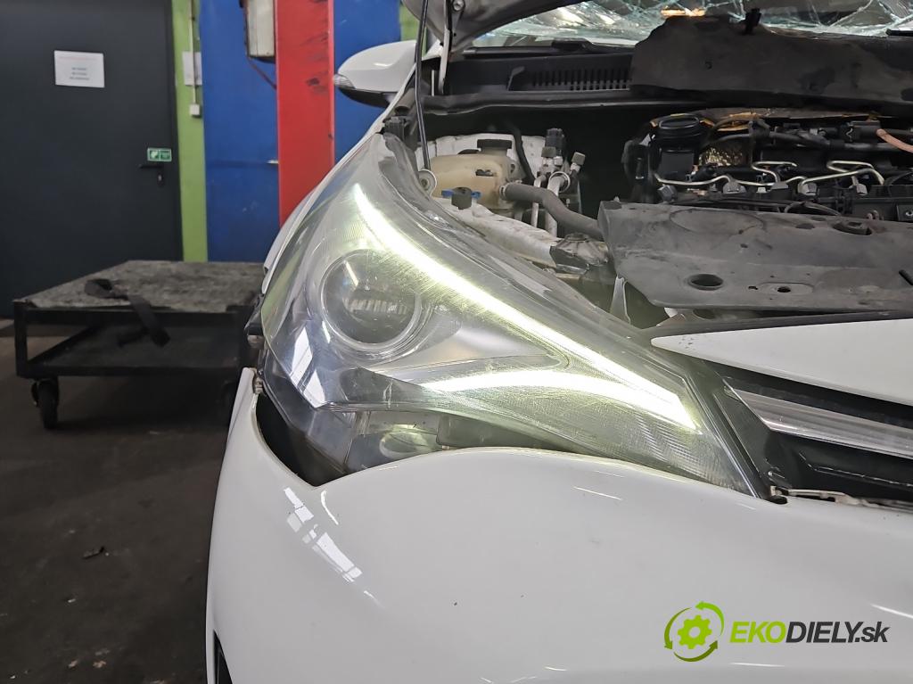 Toyota Avensis III T27 2009-2018 2.0 D4D 143 HP manual 105 kW 1995 cm3 5- Reflektor: pravý 05-38 (Svetlo predné pravé)
