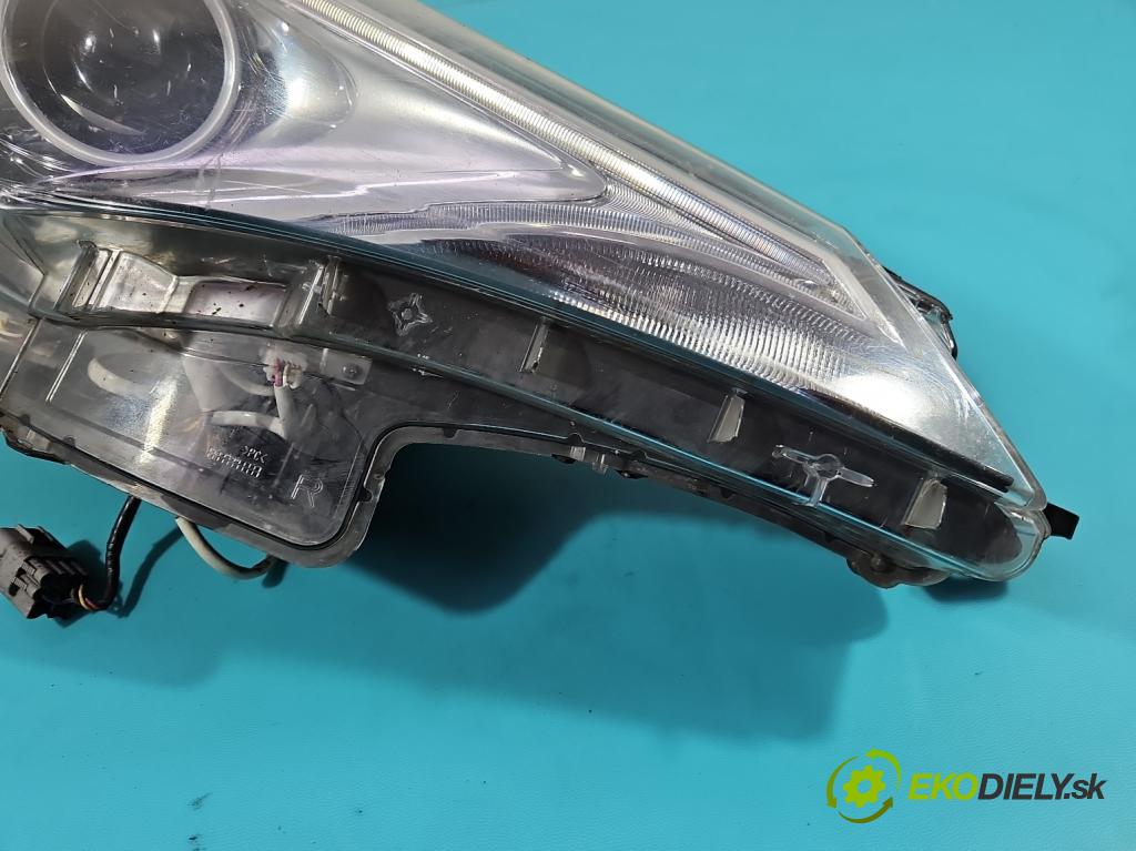 Toyota Avensis III T27 2009-2018 2.0 D4D 143 HP manual 105 kW 1995 cm3 5- Reflektor: pravý 05-38 (Svetlo predné pravé)