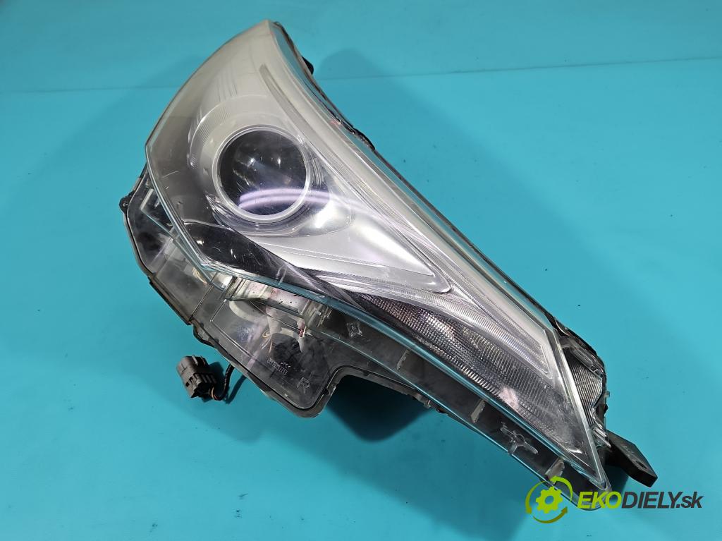 Toyota Avensis III T27 2009-2018 2.0 D4D 143 HP manual 105 kW 1995 cm3 5- Reflektor: pravý 05-38 (Svetlo predné pravé)