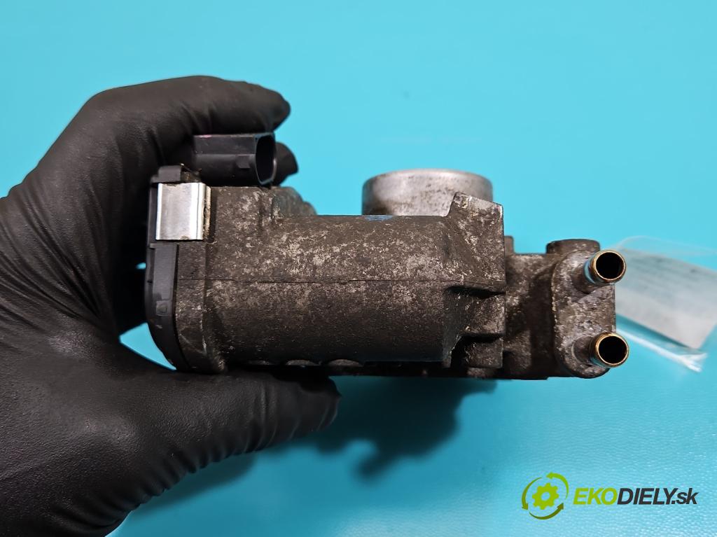 Toyota Yaris II 2005-2011 1.0 vvti 69KM manual 51 kW 998 cm3 5- klapka 22030-0Q010 (Škrtiaca klapka)