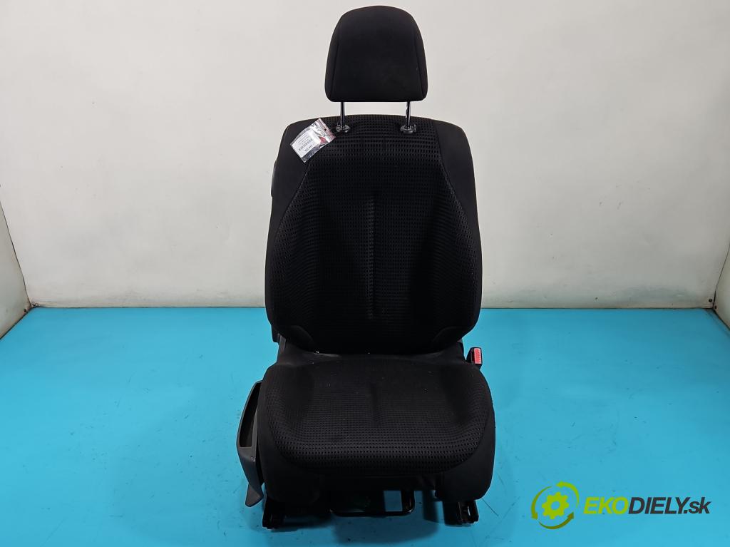 Citroen C4 I 2004-2011 1.6 16V 109 HP manual 80 kW 1587 cm3 3- Sedačka pravý  (Sedačka, sedadlo)