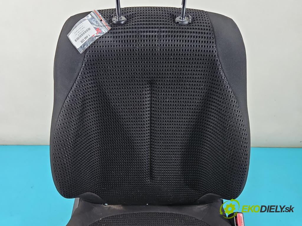 Citroen C4 I 2004-2011 1.6 16V 109 HP manual 80 kW 1587 cm3 3- Sedačka pravý  (Sedačka, sedadlo)