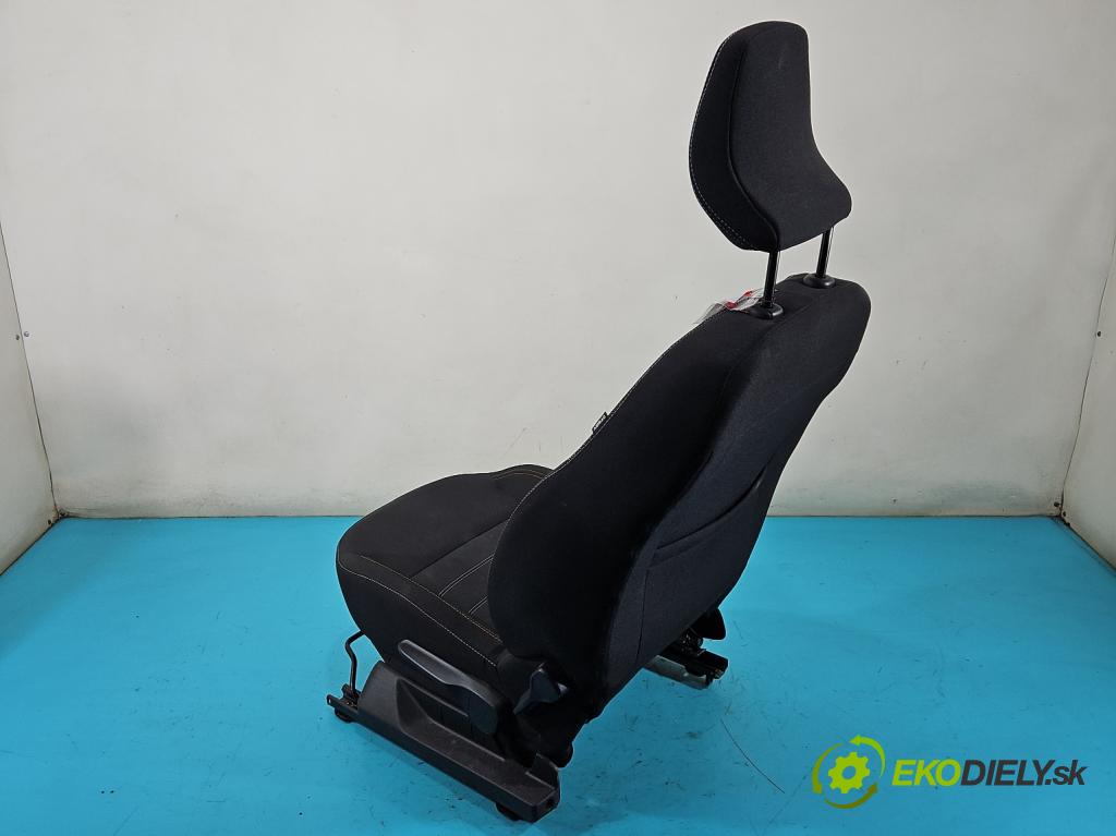 Dacia Sandero III 2020- 1.0 SCe: 91 KM manual 67 kW 999 cm3 5- Sedačka ľavý  (Sedačka, sedadlo)