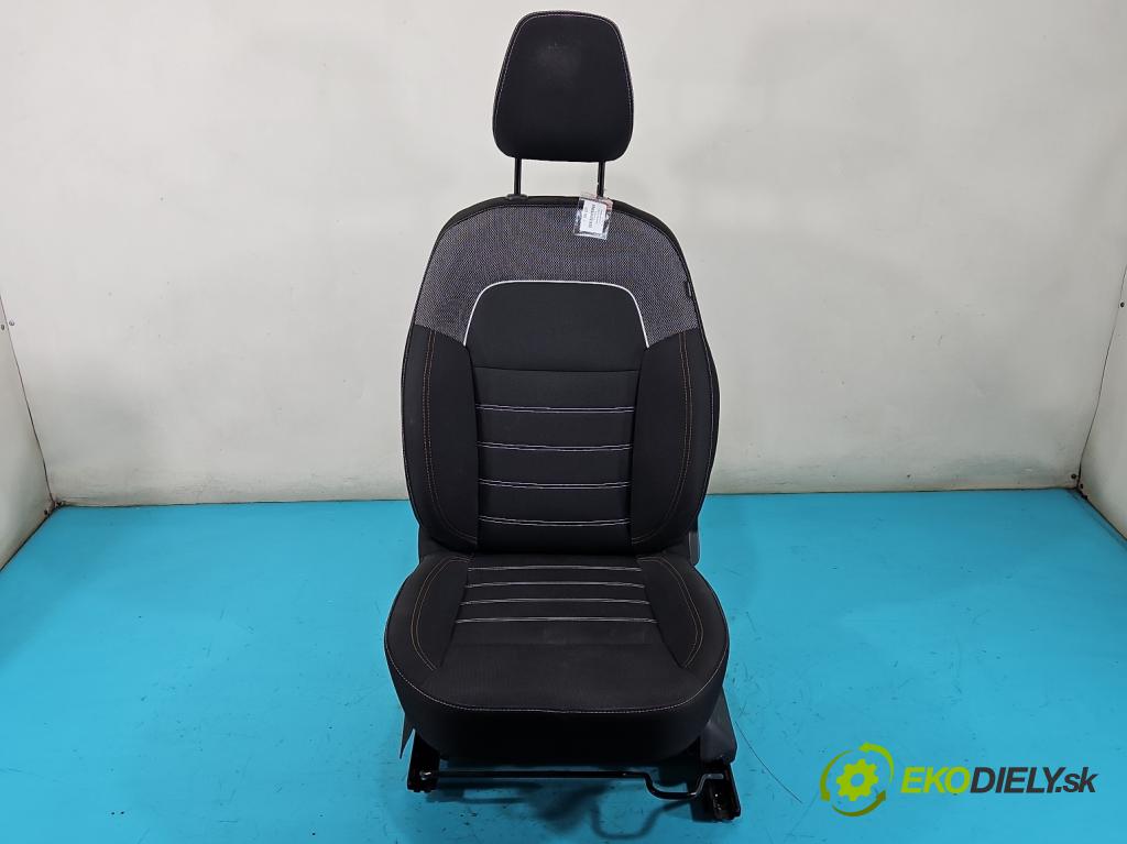 Dacia Sandero III 2020- 1.0 SCe: 91 KM manual 67 kW 999 cm3 5- Sedačka ľavý  (Sedačka, sedadlo)