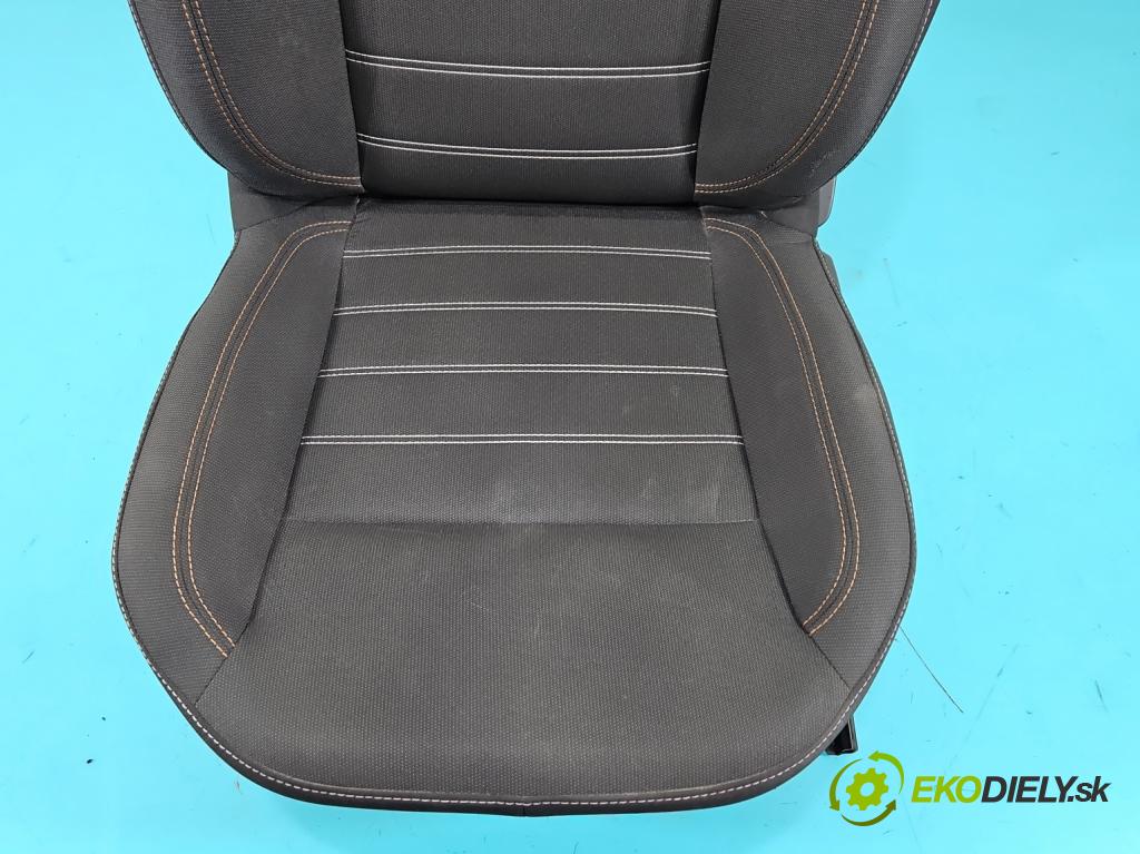 Dacia Sandero III 2020- 1.0 SCe: 91 KM manual 67 kW 999 cm3 5- Sedačka ľavý  (Sedačka, sedadlo)