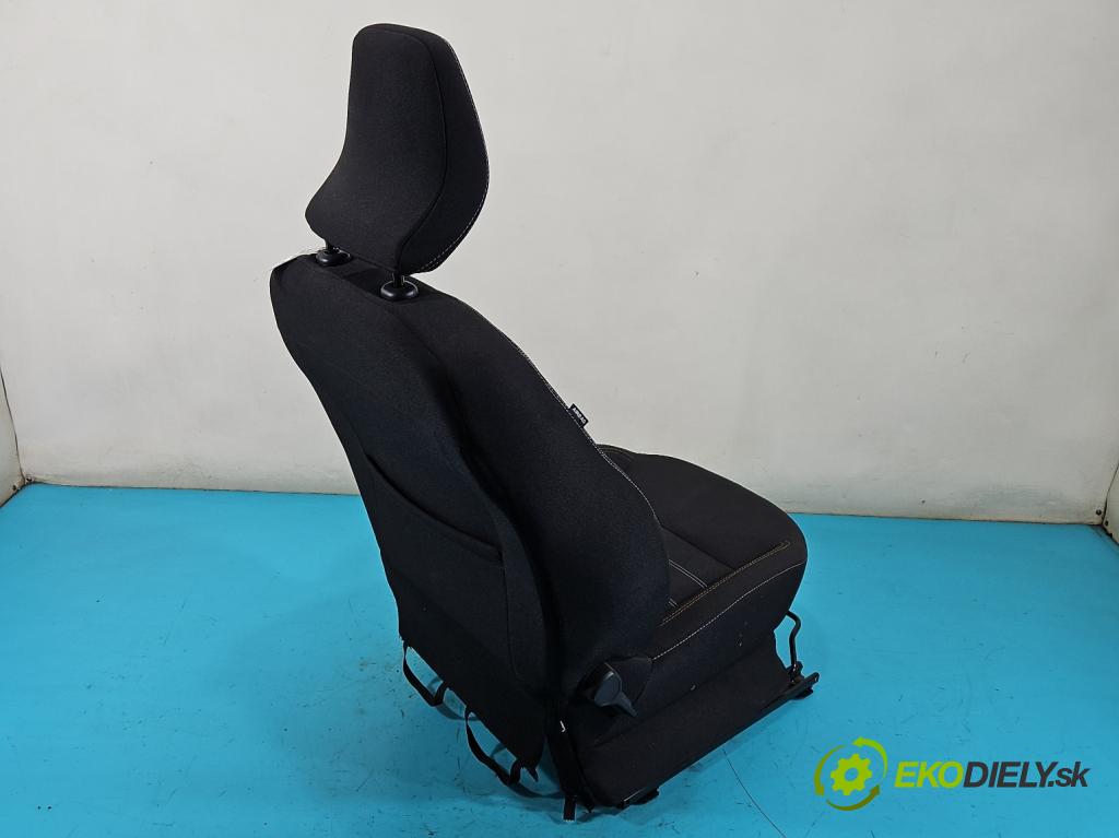 Dacia Sandero III 2020- 1.0 SCe: 91 KM manual 67 kW 999 cm3 5- Sedačka pravý  (Sedačka, sedadlo)
