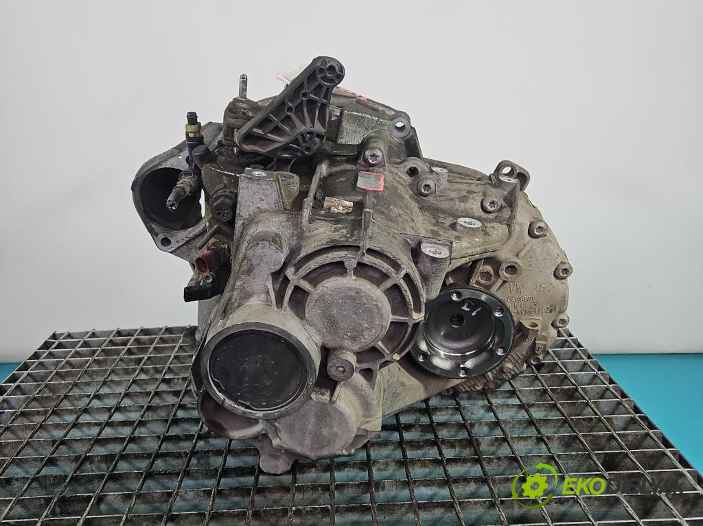Vw Passat B7 2010-2014 2.0 tdi 140 HP manual 103 kW 1968 cm3 5- prevodovka stupeň,rýchlosť manual NFU