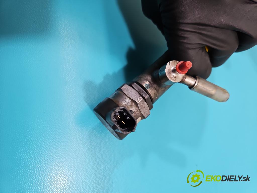 Kia Optima IV 2015-2020 1.7 crdi 141 HP automatic 104 kW 1685 cm3 5- lišta vstrekovacia 0445214351 (Vstrekovacia lišta)