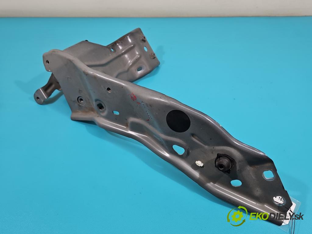 Dacia Sandero III 2020- 1.0 SCe 91KM manual 67 kW 999 cm3 5- stěna přední 625189904R (Výztuhy přední)