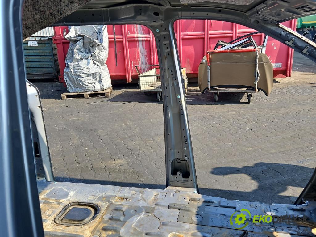 Hyundai H1 II 2007-2023 2.5 crdi (D4CB): 163 hp manual 120 kW 2497 cm3 3- práh levý  (Ostatní)