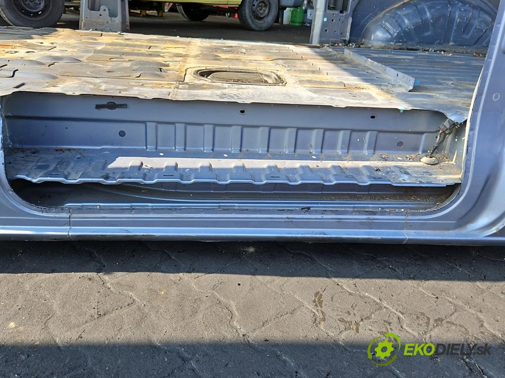 Hyundai H1 II 2007-2023 2.5 crdi (D4CB): 163 hp manual 120 kW 2497 cm3 3- práh levý  (Ostatní)