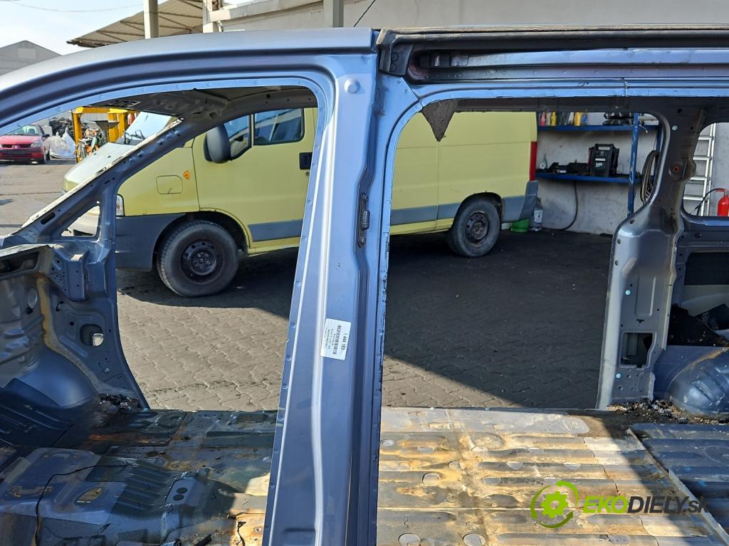 Hyundai H1 II 2007-2023 2.5 crdi (D4CB): 163 hp manual 120 kW 2497 cm3 3- práh levý  (Ostatní)